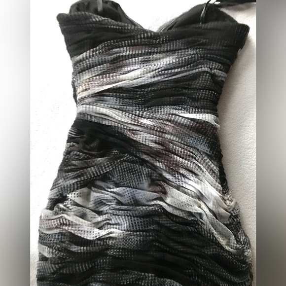 Strapless BCBG party dress - Picture 2 of 13
